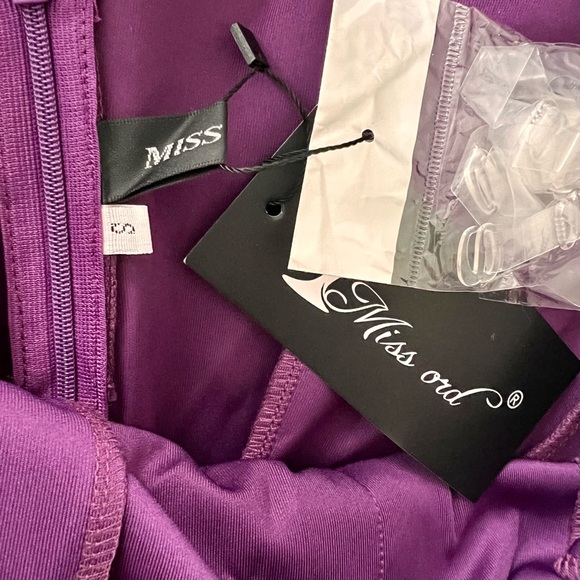 CLOSET CLOSEOUT SALE!! NWT Missord Off Shoulder Slit Thigh Maxi Dress - Picture 7 of 7